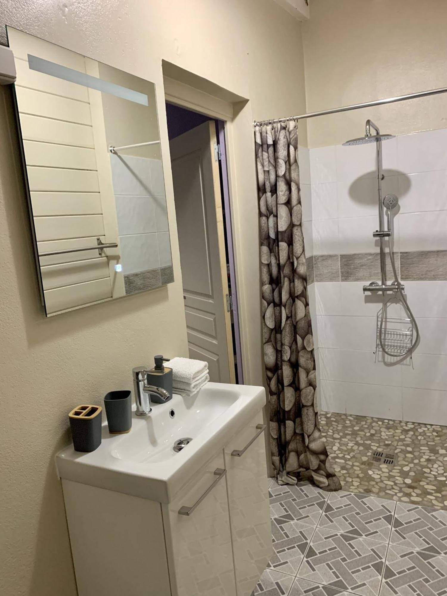 Les Gites Orchidees Bel'o Capesterre-Belle-Eau Kamer foto